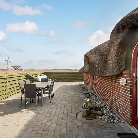 3 Bedroom Gorgeous In Harboore *