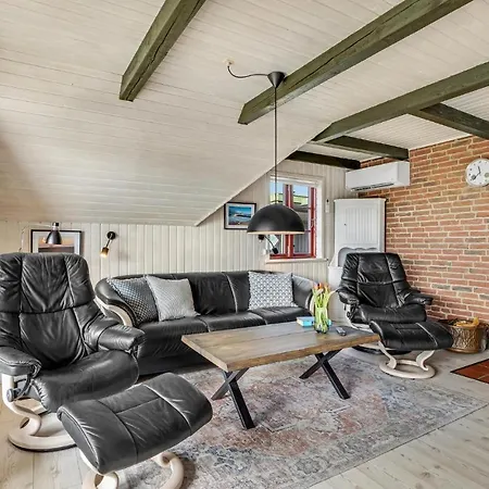 3 Bedroom Gorgeous In Harboore * Harboør