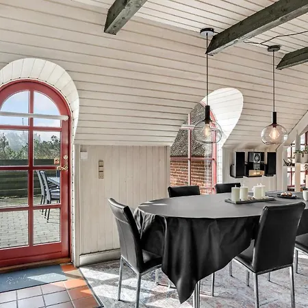 3 Bedroom Gorgeous In Harboore